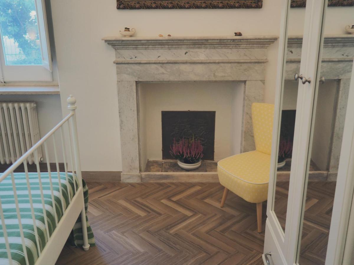 Villa Monti Colli del Tronto Екстер'єр фото